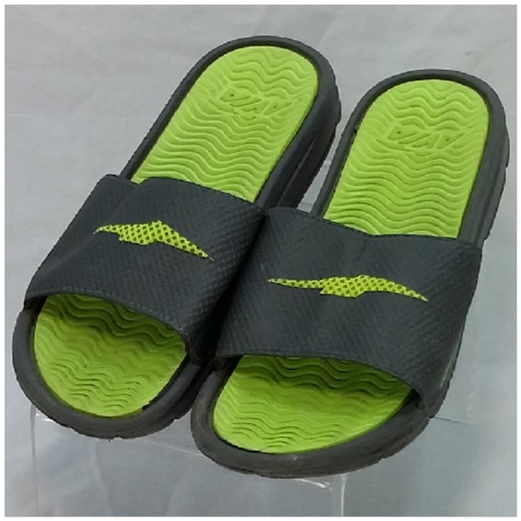 avia flip flops